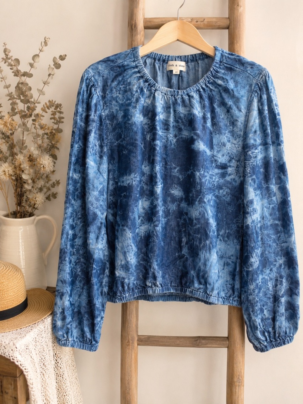 Cloth & Stone Size M Blue Tie Dye Tencel Lyocell Blouse Everyday Basic